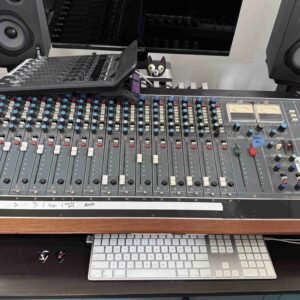 Neve 5416 console